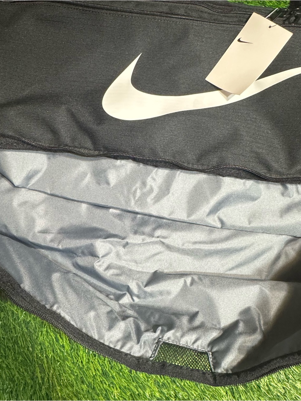 Nike Brasilia 9.0 Duffel Bag LG
95L Travel Gym - Picture 9 of 12
